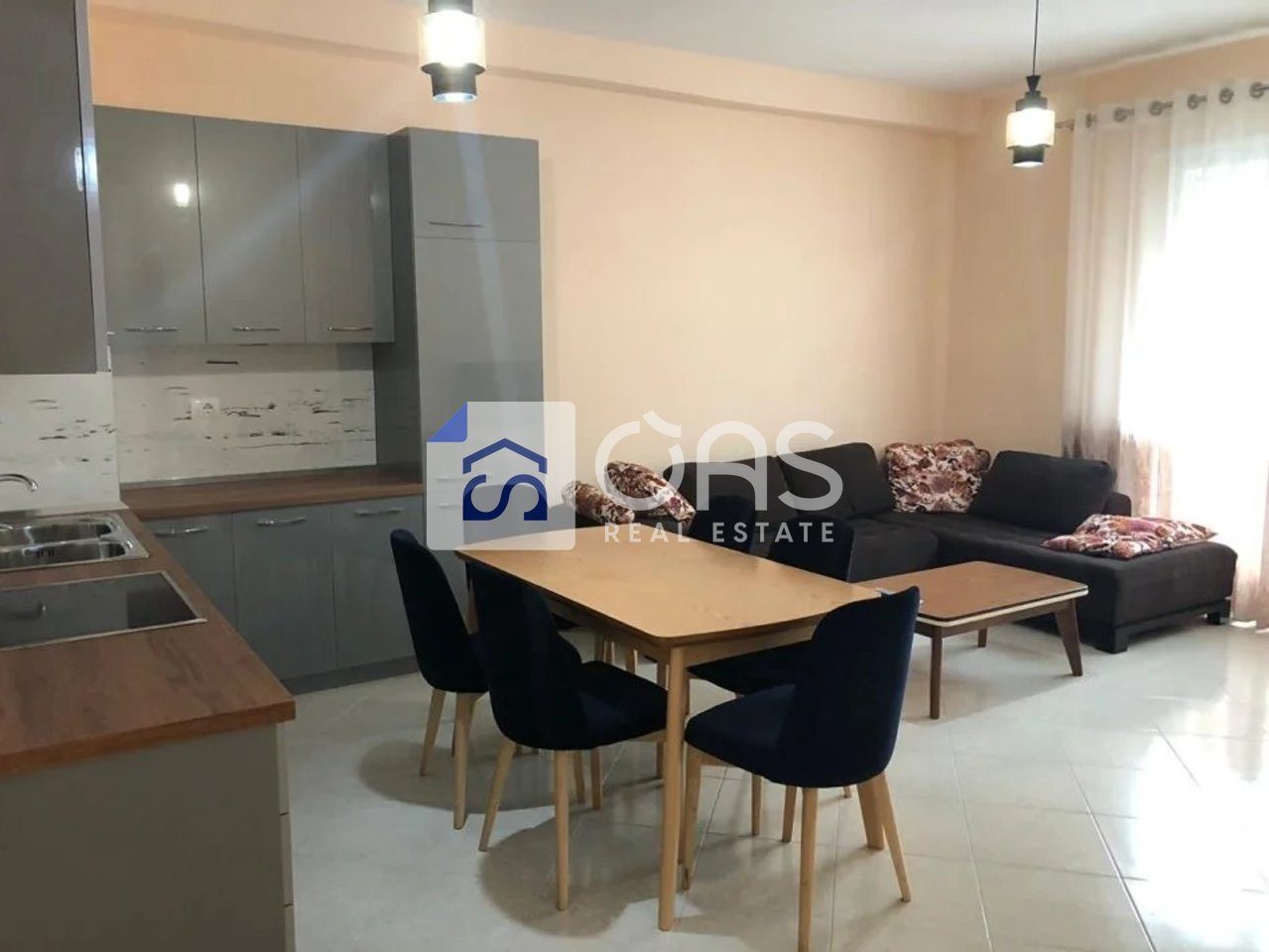 Jepet me qera apartament 2+1 Te Rruga e Kavajes