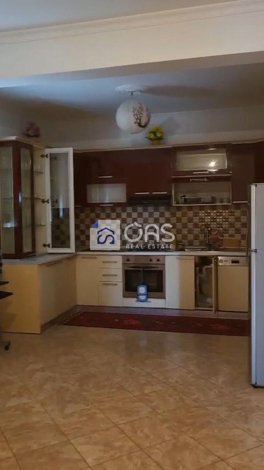 Shtëpi 2+1 Me Qira në Vilat Amerikane, Tiranë - 700€ | 150 m²