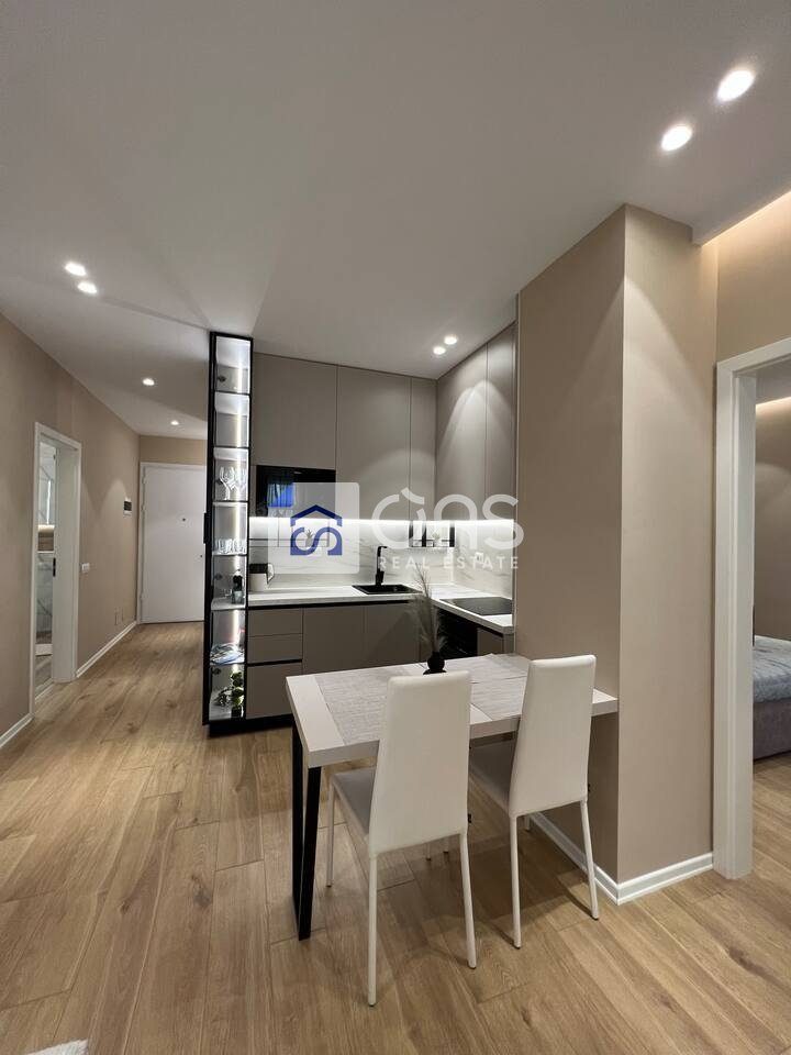 Jepet me qera apartament 1+1 tek Siri Kodra (Pallati Kontakt)