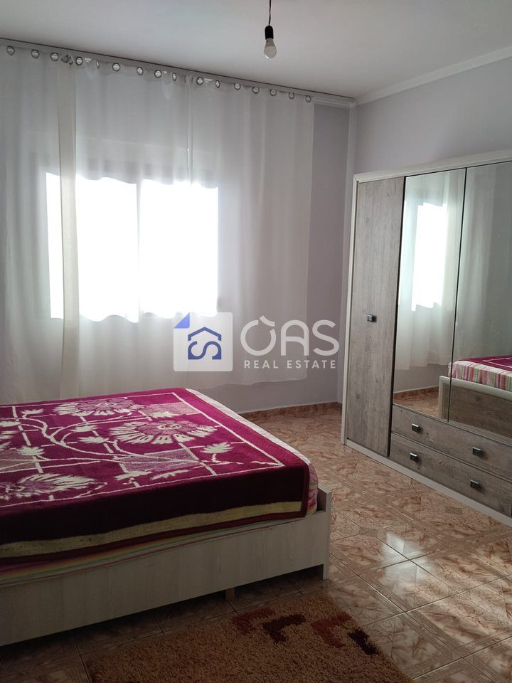 Jepet me qera apartament 2+1 Ali Demi