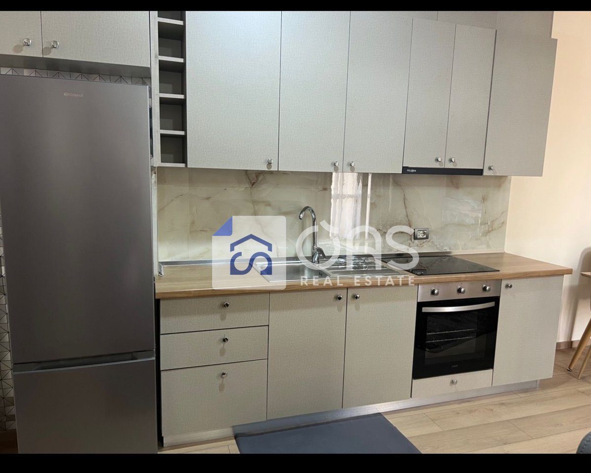 Jepet apartament me qera 1+1 ne Rrugen e Kavajes 4