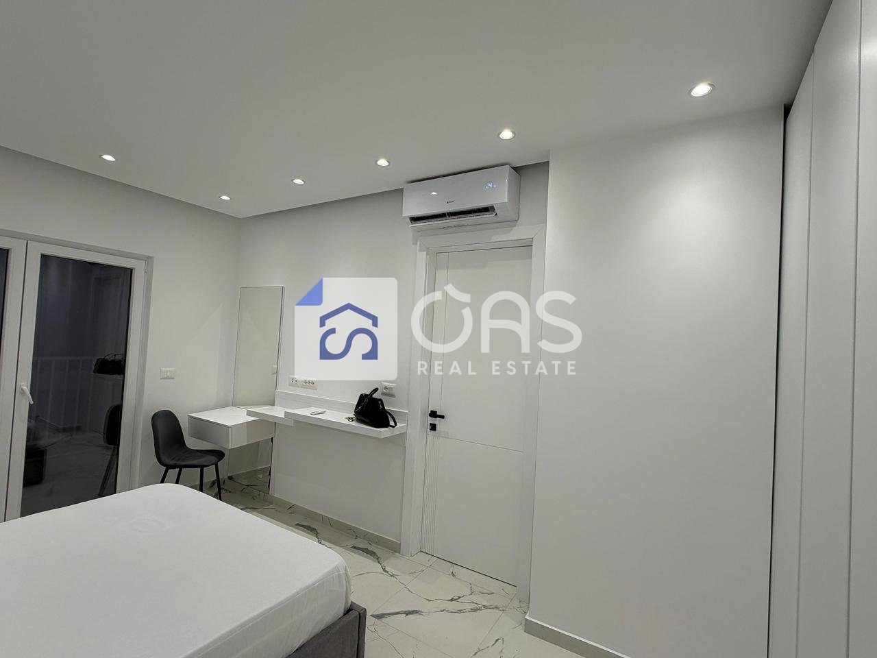 Jepet apartament me qera 1+1 ne zog te zi 3