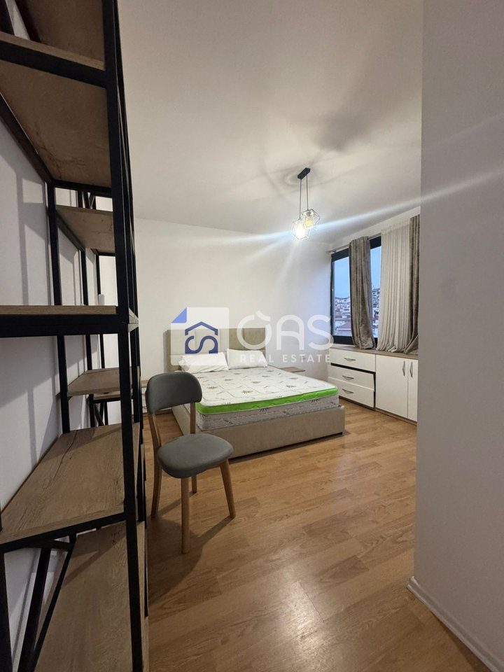 Shiten 2 apartamente tek kodra e Diellit 2