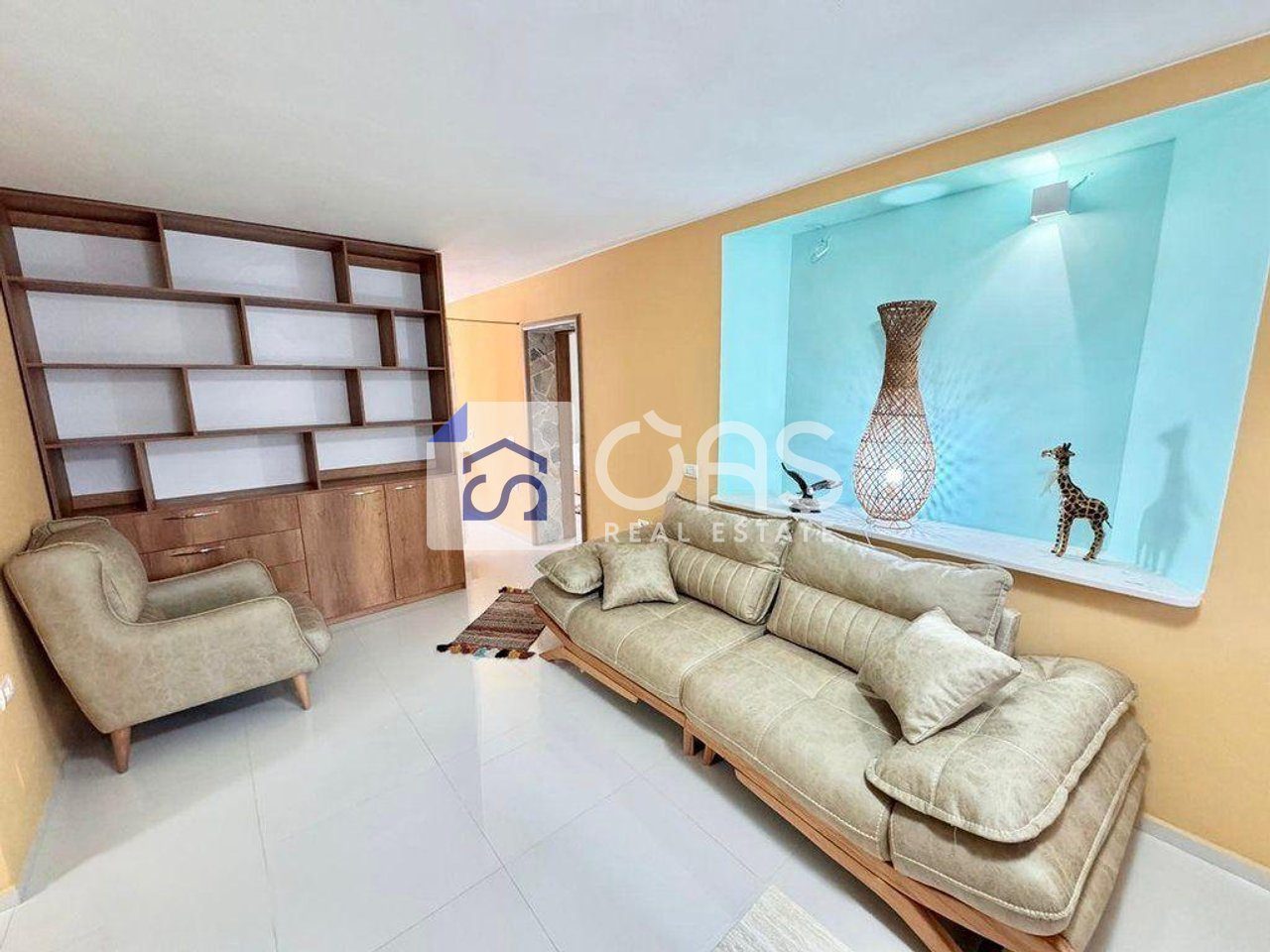 jepet me qera apartament 2+1 tek Sheshi Willson