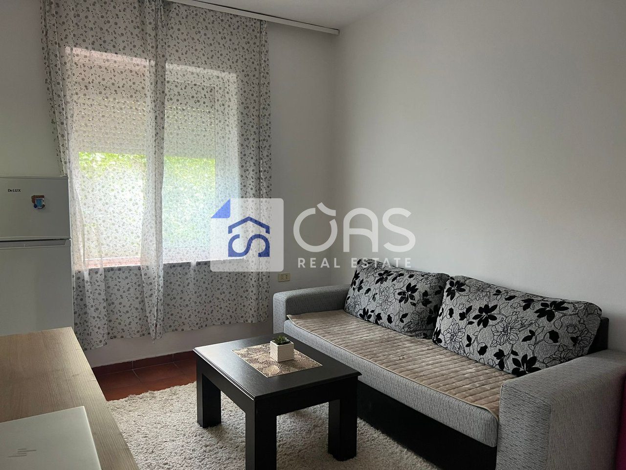 Jepet me qera apartament 1+1 tek Rruga Bardhyl. 3