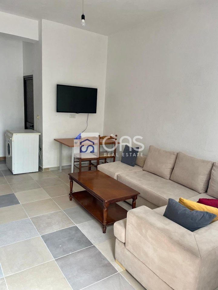 Jepet me qera apartamenti 2+1 me parkim 5 maj 3