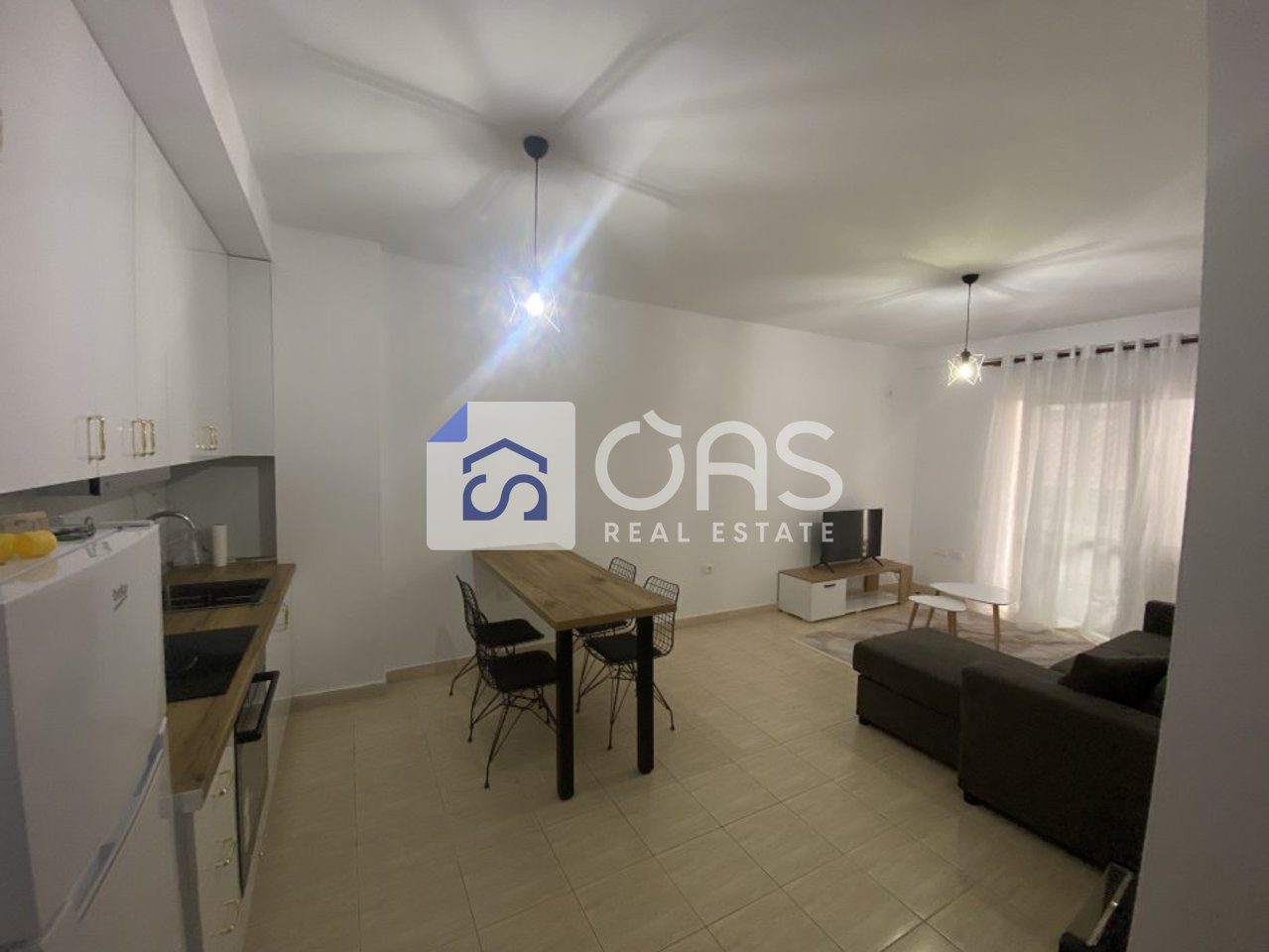 Jepet me qera apartament 2+1 tek Kodra e Diellit 2