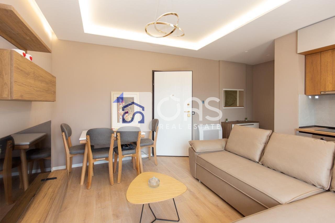 Jepet me Qera Apartament 1+1 Tek Bulevardi i Ri