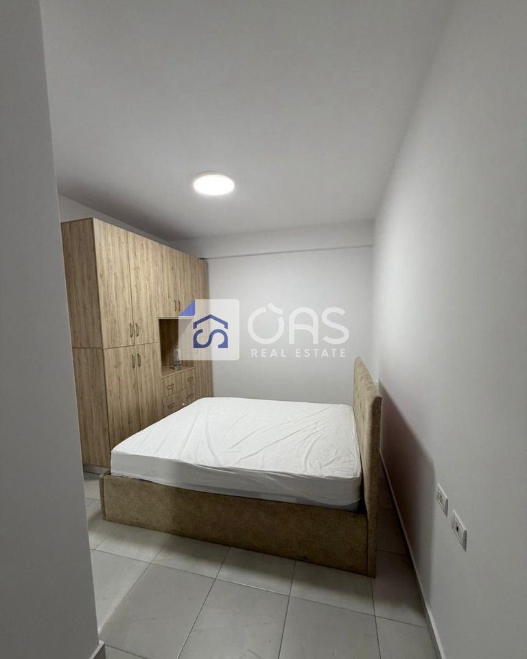 Jepet me qera apartamenti 2+1 yzberisht (perball amerikan 3) 3