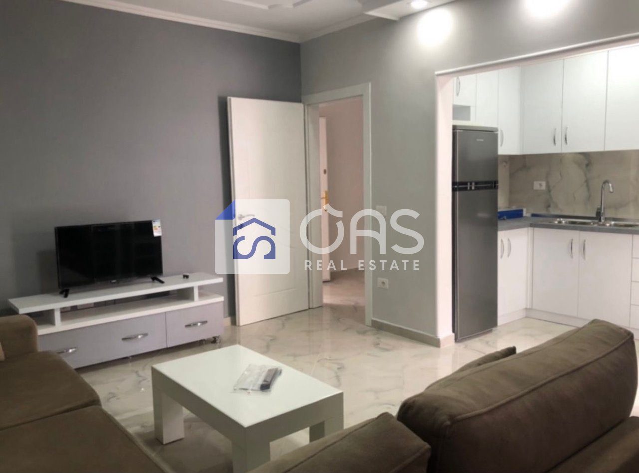 Jepet apartament me qera 1+1 tek Rruga Bardhyl