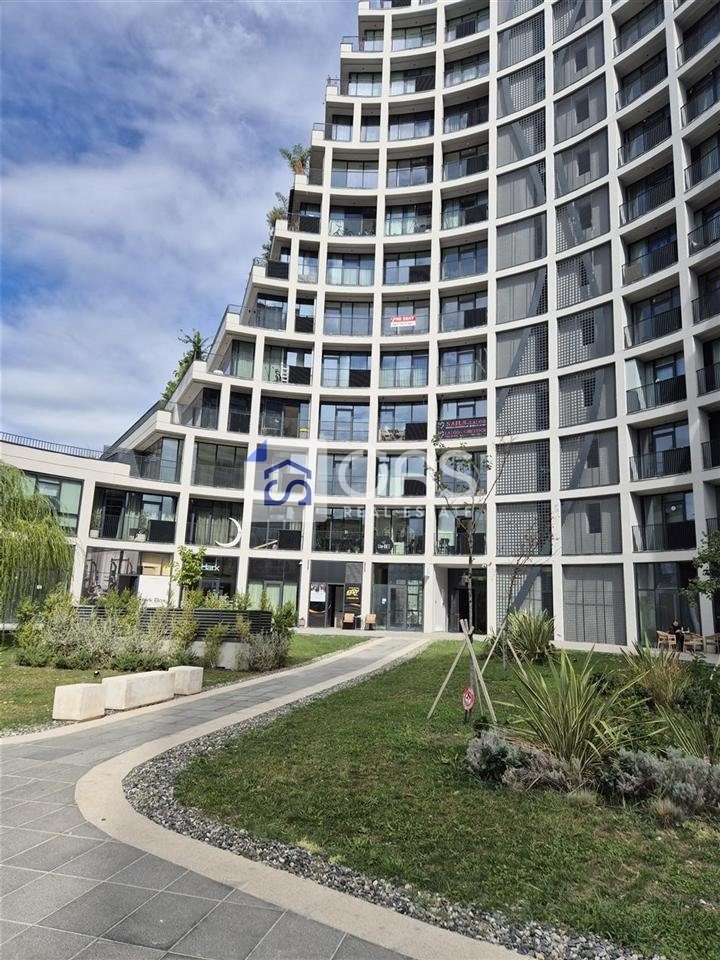 Ambient Komercial tek Lake View. , Tiranë - 1700€ | 103 m²