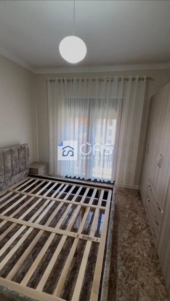 Jepet apartament me qera 1+1 Astir me post parkimi 3