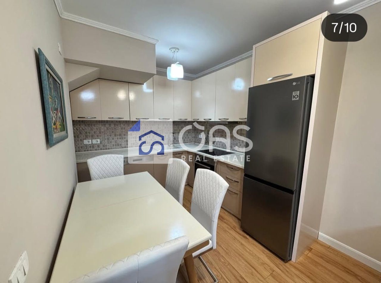 Jepet me qera Apartament Duplex 2+1+2 Tek Kodra e Diellit 3