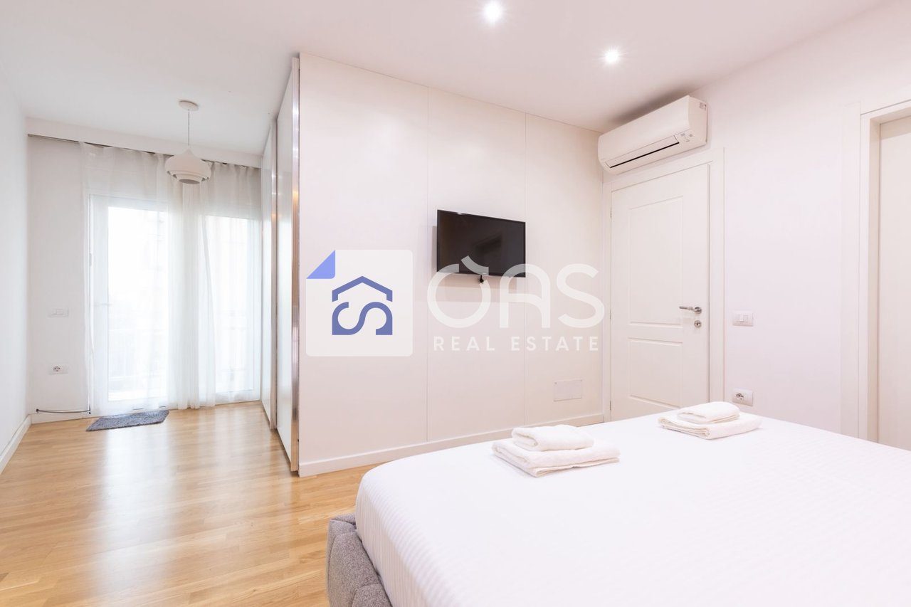 Shitet Apartament 2+1 tek Zogu Zi. 4