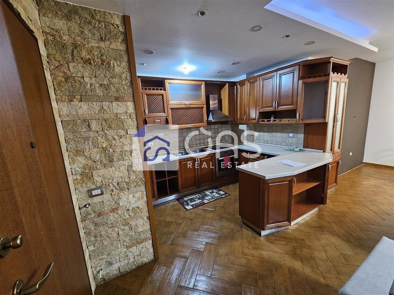 Apartament 3+1 Me Qira në Rruga Dritan Hoxha, Tiranë - 750€ | 125 m² 4
