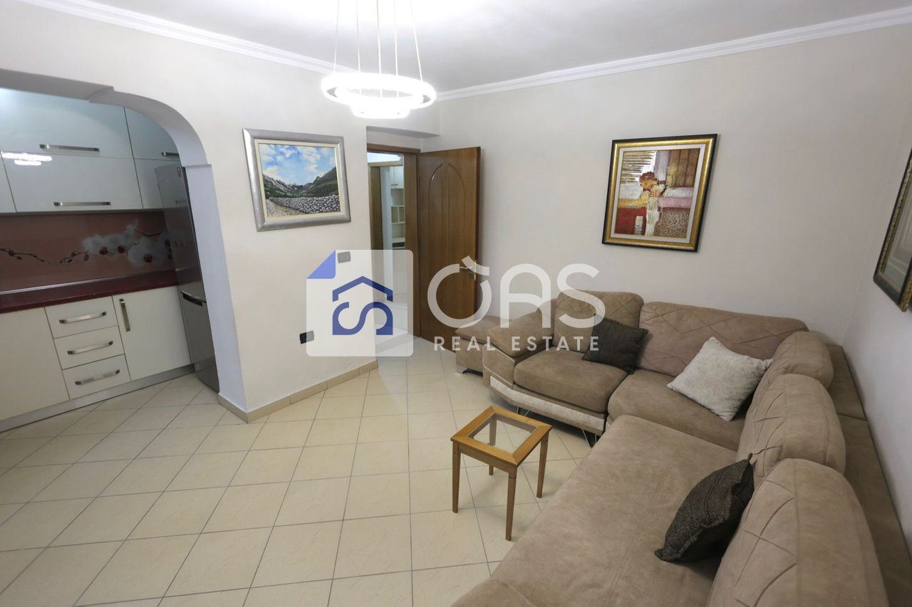 Jepet apartament me qera 2+1 Ne Brryl