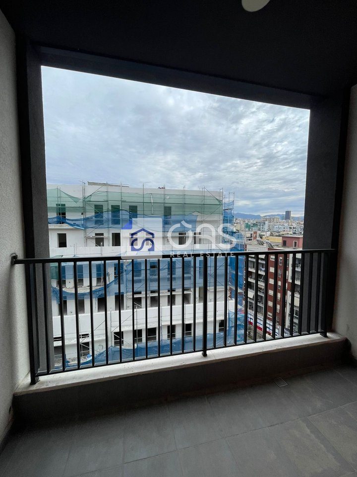 Shitet apartament 2+1+2 ne Don Bosko 4