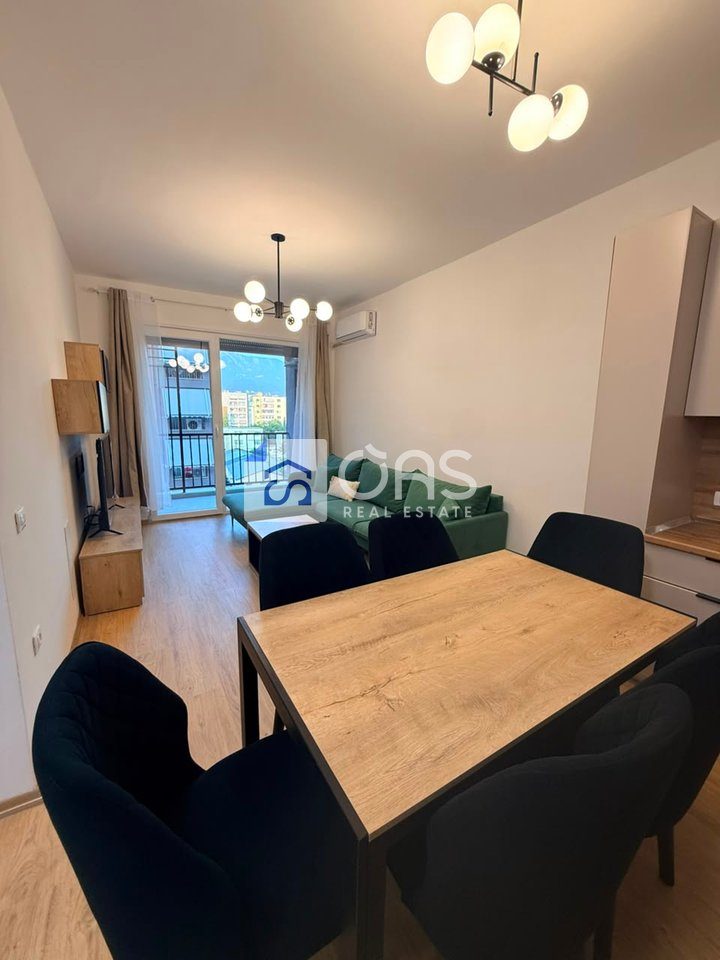 Jepet apartament me qera 1+1 ne 5 Maj 2