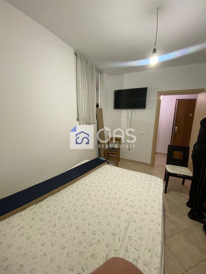 Jepet Apartment me qera 1+1 komuna parisit (kika 1) 2