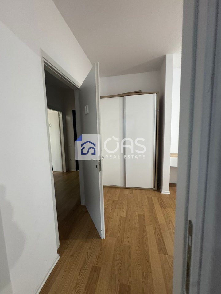 Shiten 2 apartamente tek kodra e Diellit 4