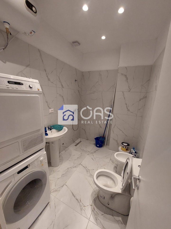 Shitet apartament 1+1 Kodra e Diellit 3