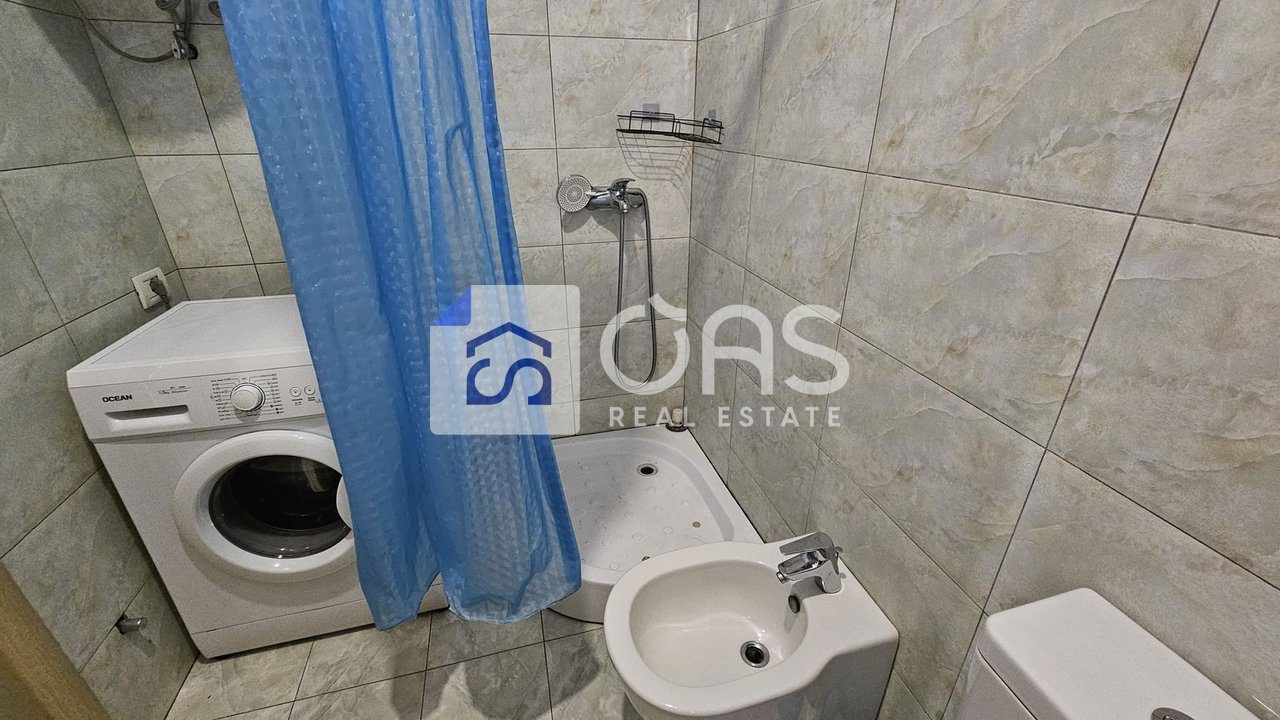 Jepet apartament me qera 1+1 Astir 3