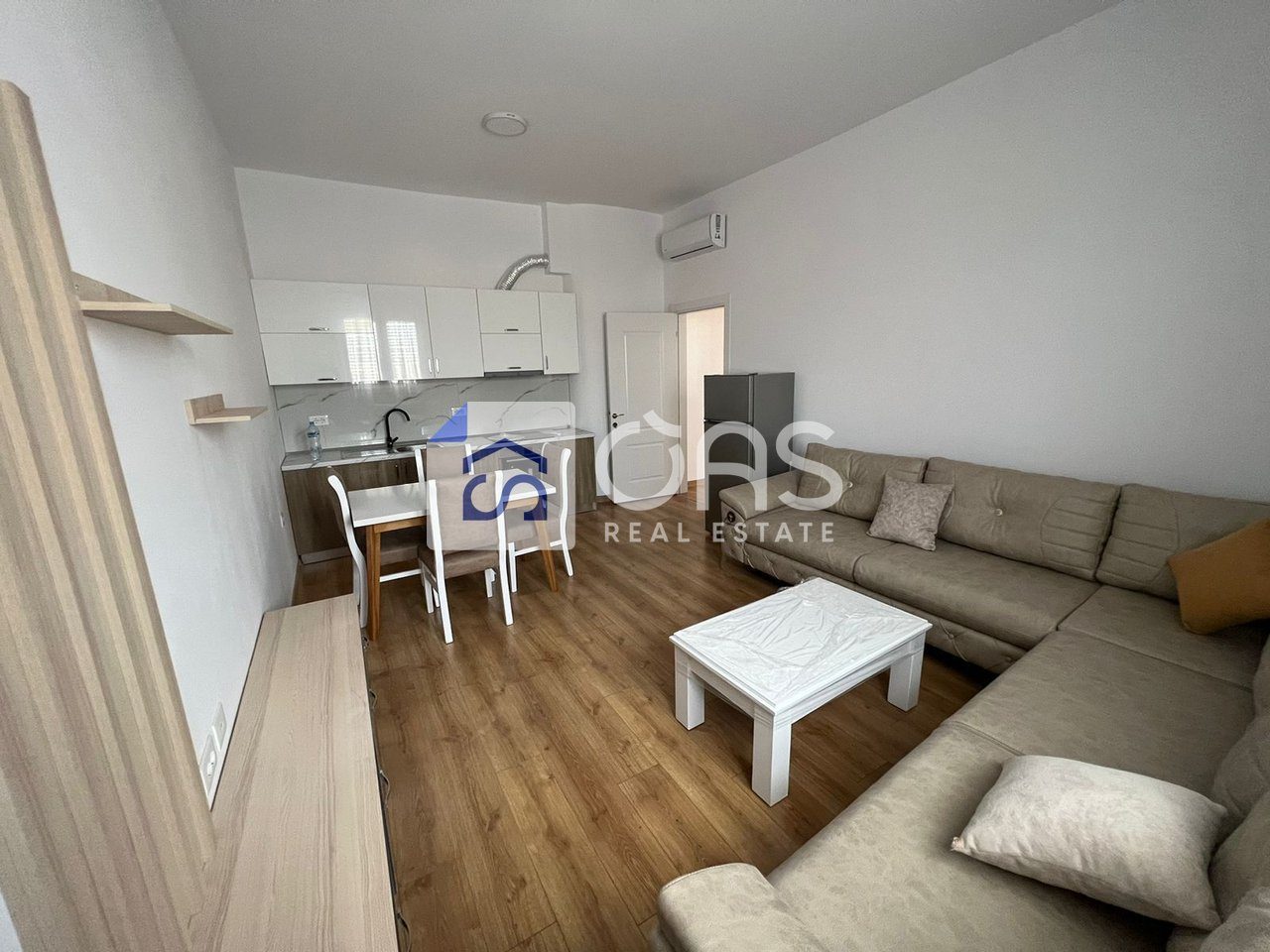 Apartament 2+1 Me Qira në Kamez, Tiranë - 400€ | 85 m²