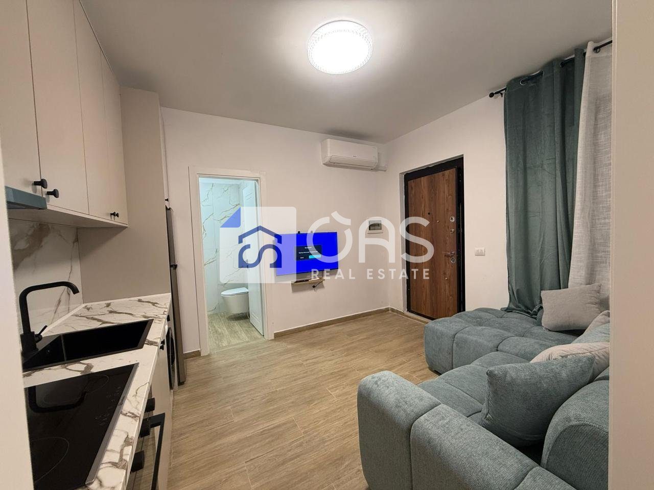 Jepet apartament me qera 1+1 5 Maj 4
