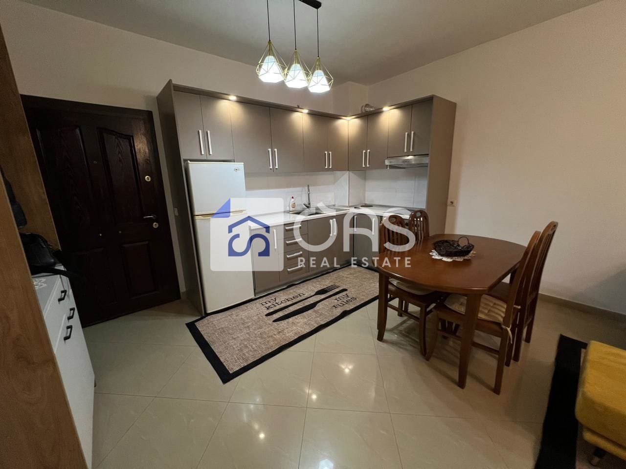 Jepet apartament 1+1 me qera Ne Astir 2