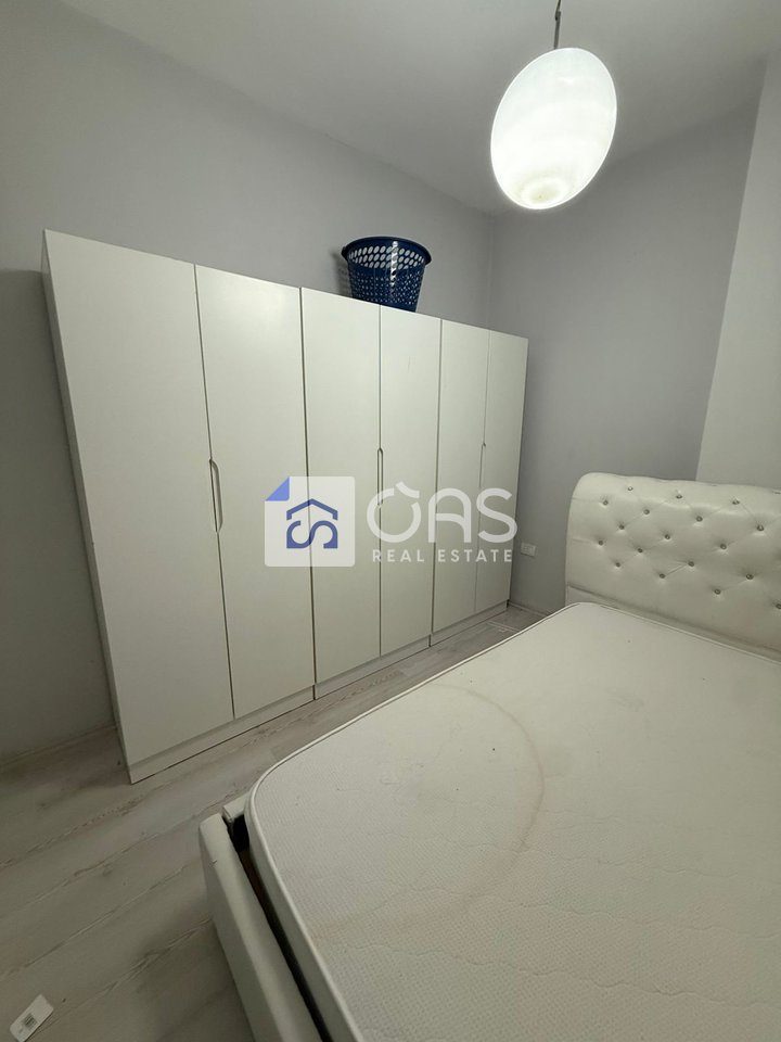 Jepet apartament me qera 2+1 tek Kodra e Diellit 4
