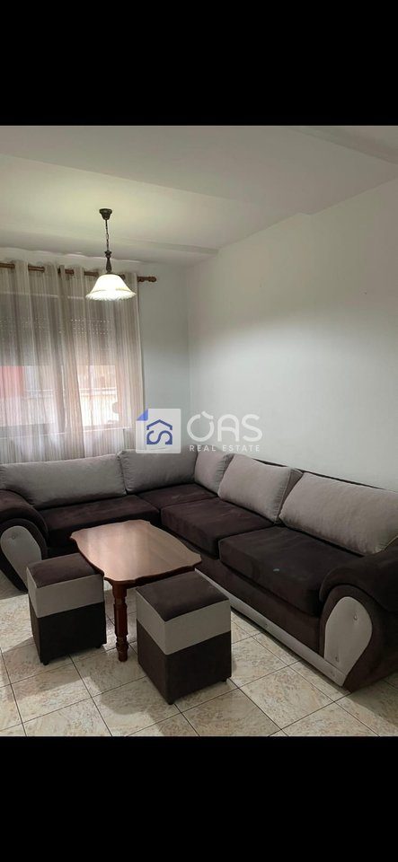 Jepet apartament me qera 1+1 Myslym Shyri 4