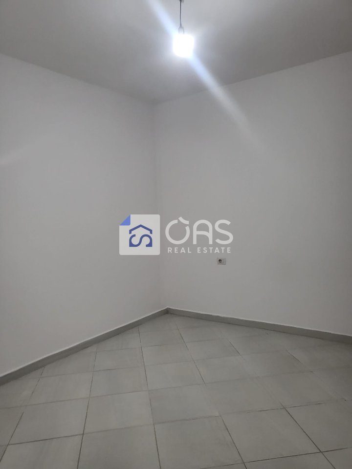 Jepet apartament me qera 2+1 ne fund te rruges Don Bosko 4