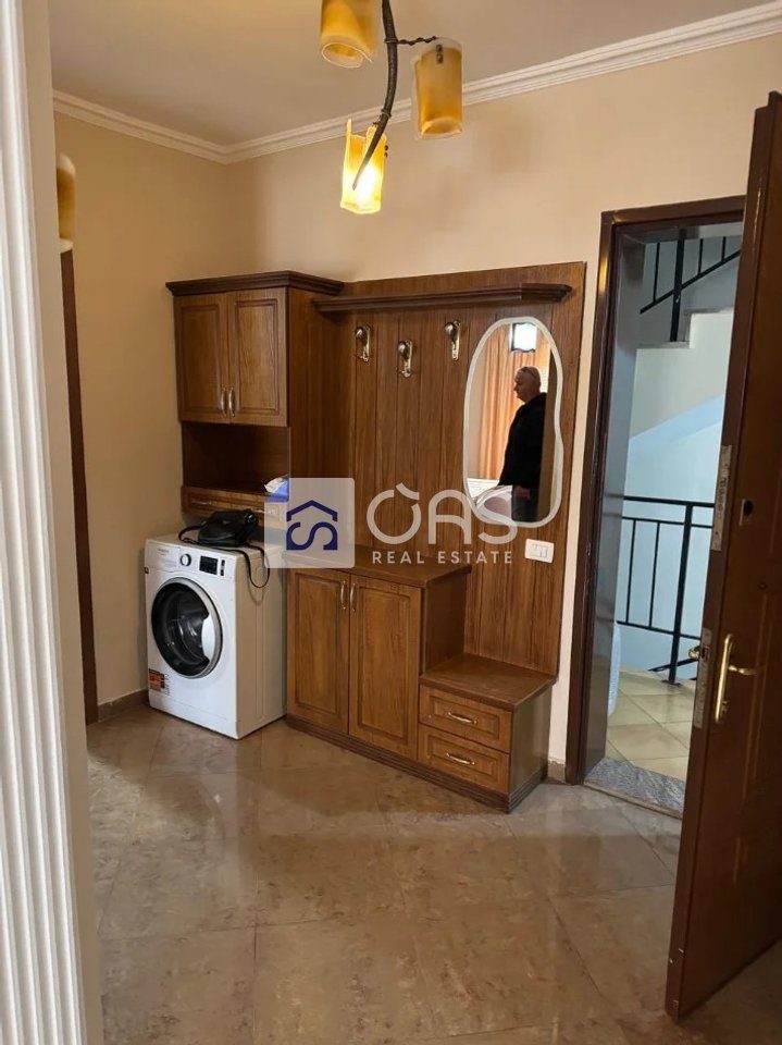 Jepet apartament me qera 1+1 Sheshi Willson 3