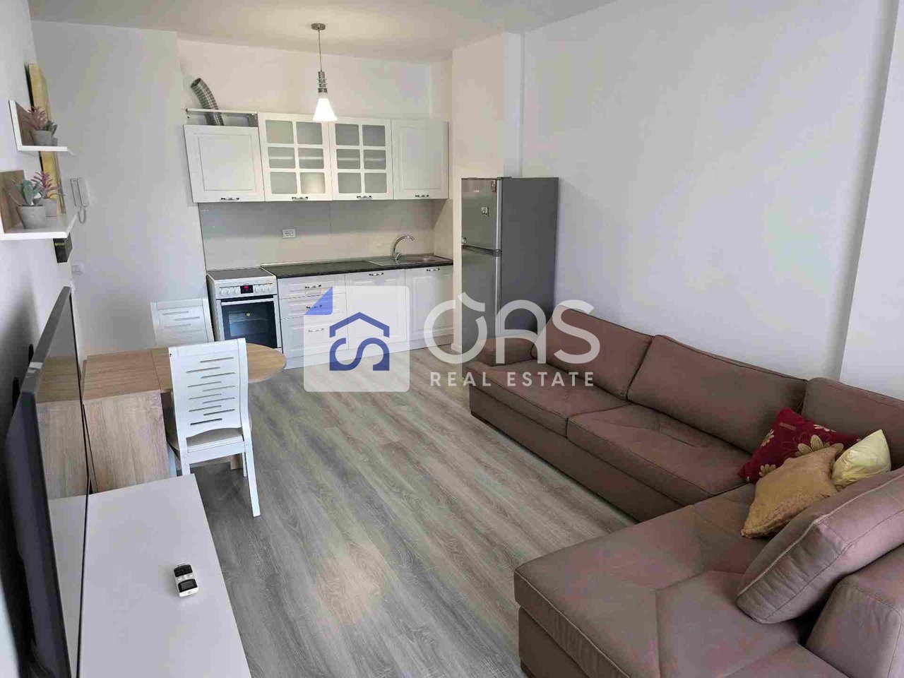 Jepet apartament me qera 1+1+ Parkim Ne Laprake 3