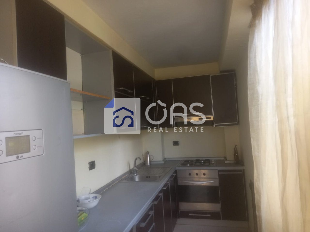 Jepet me qera apartament 2+1 21 dhjetori (perball oslos) 2
