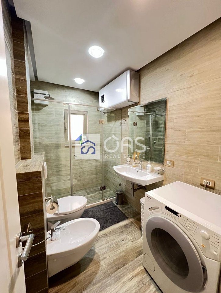 Jepet apartament me qera 2+1 ne Qender 4