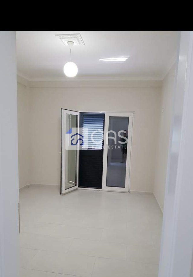 Jepet apartament me qera 3+1+2+2 post parkimi tek Fuat Toptani 2