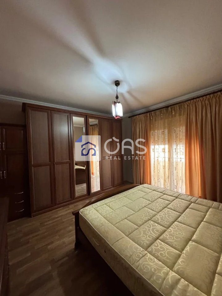 Jepet apartament me qera 1+1 Sheshi Willson 4