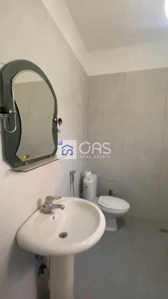 Shtëpi 2+1 Me Qira në Spitali QSUT (Nënë Tereza), Tiranë - 450€ | 95 m² 4