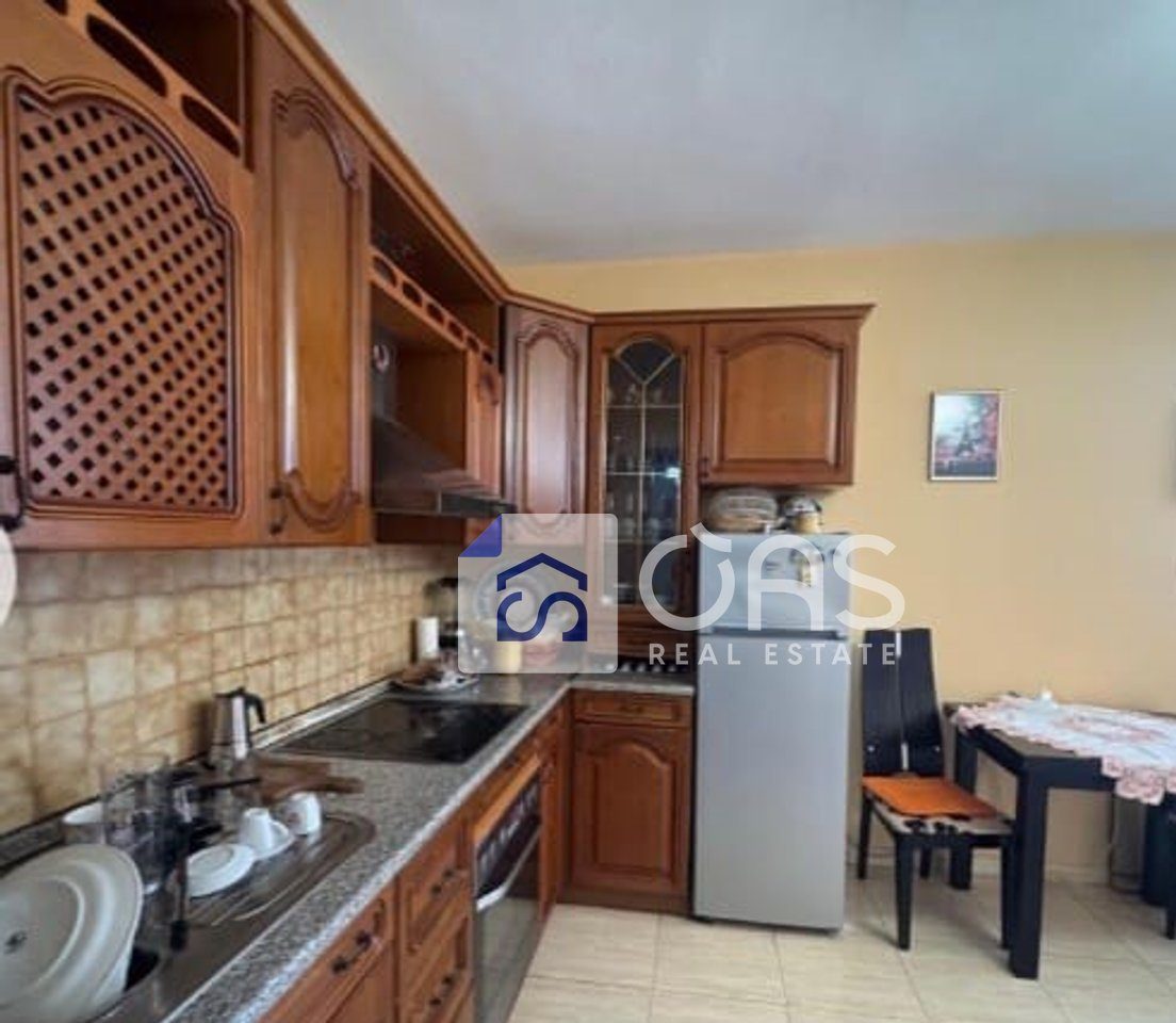 Jepet apartament me qera 1+1 ne Qender