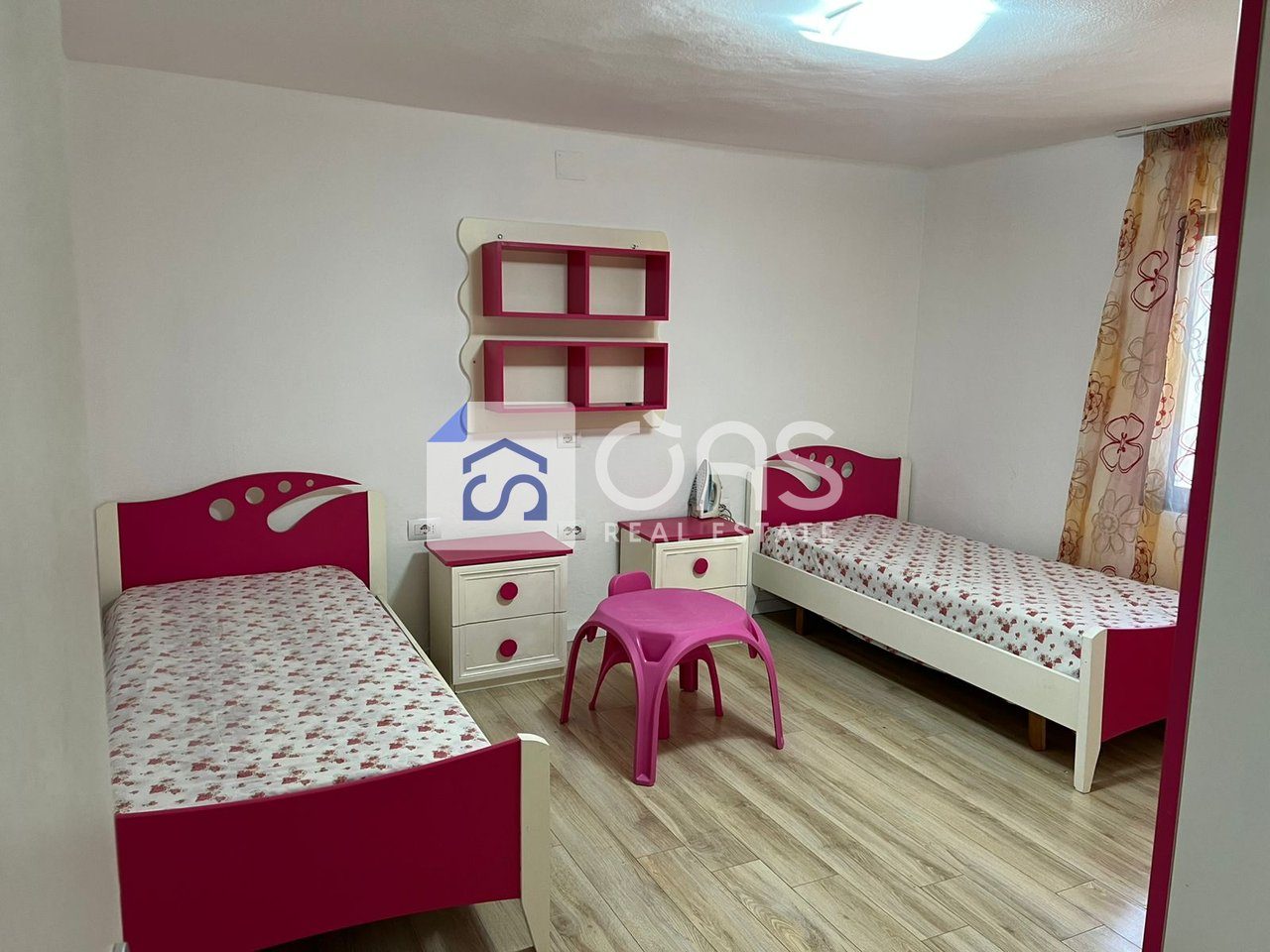 Jepet me qera apartament 2+1 tek 5 Maj 4