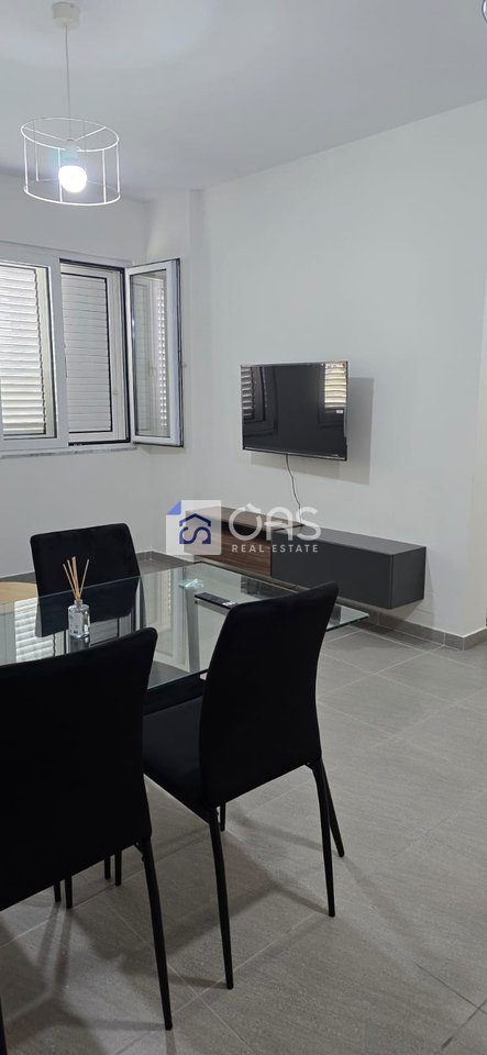 Jepet apartament me qera 1+1 Komuna Parisit 3