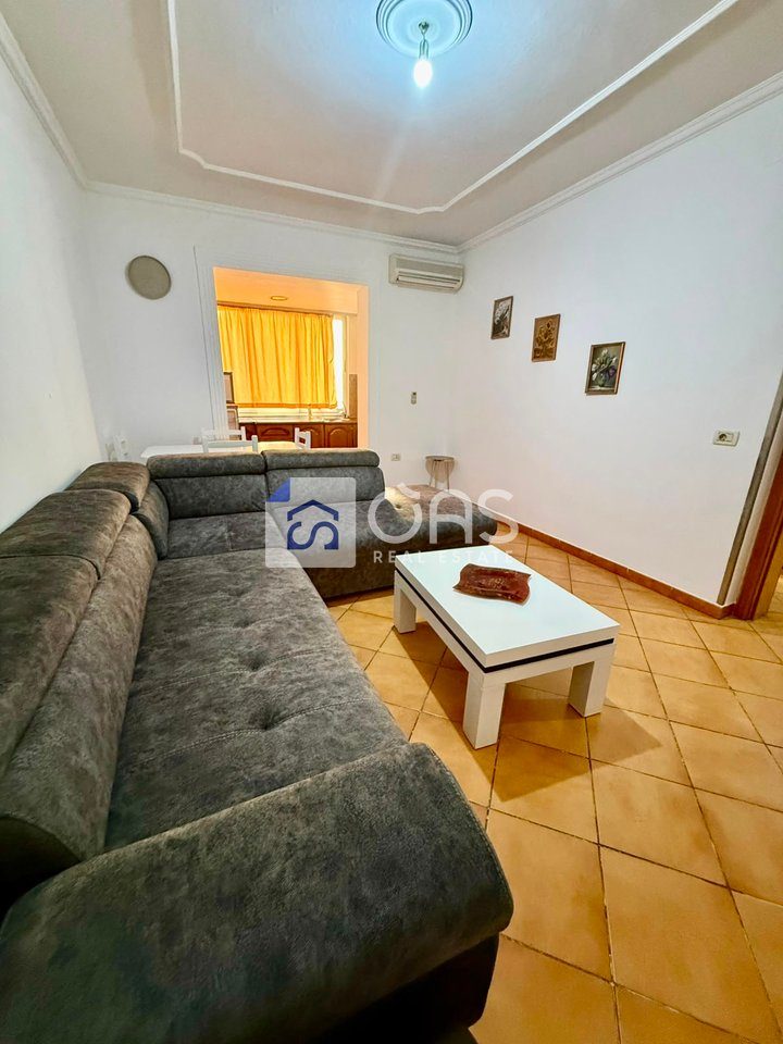 jepet me qira Apartament 2+1 kryqezimi brrylit
