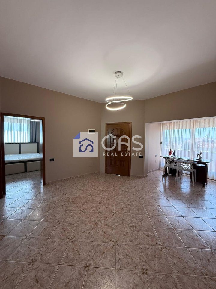 Shtëpi 2+1+2 me Qira në Kodra e Priftit, Tiranë - 550€ | 146m² 3