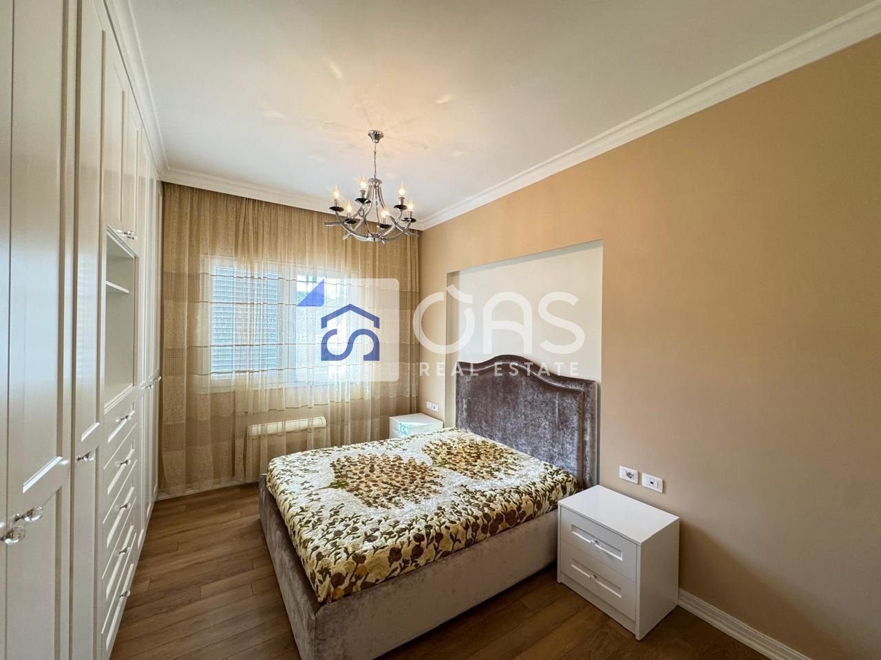 jepet apartament me qera 2+1+2+2 poste parkimi tek Liqeni i Thate 2