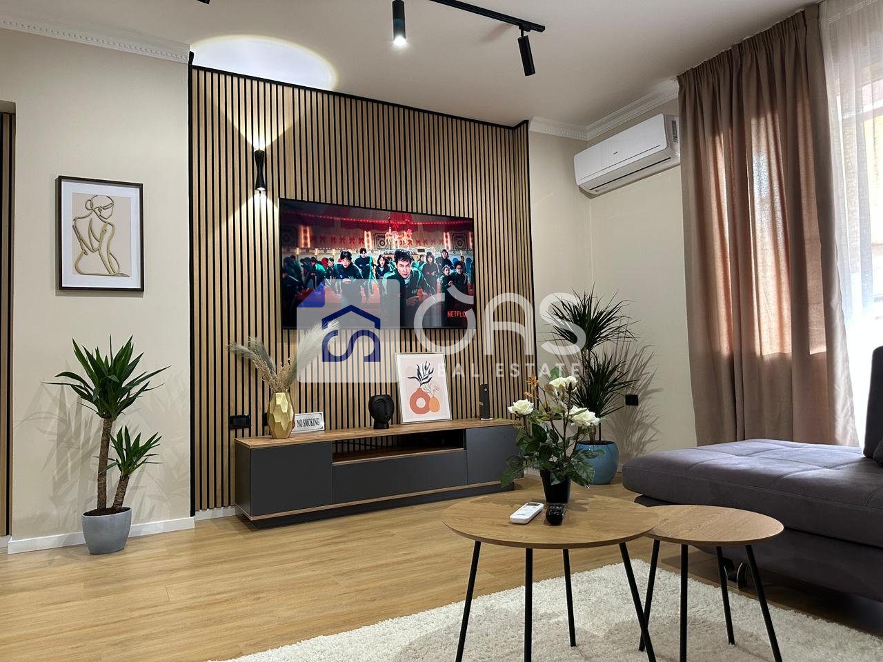 Apartament 2+1 Me Qira tek Sheshi Willson, Tiranë - 1500€ | 118 m² 2