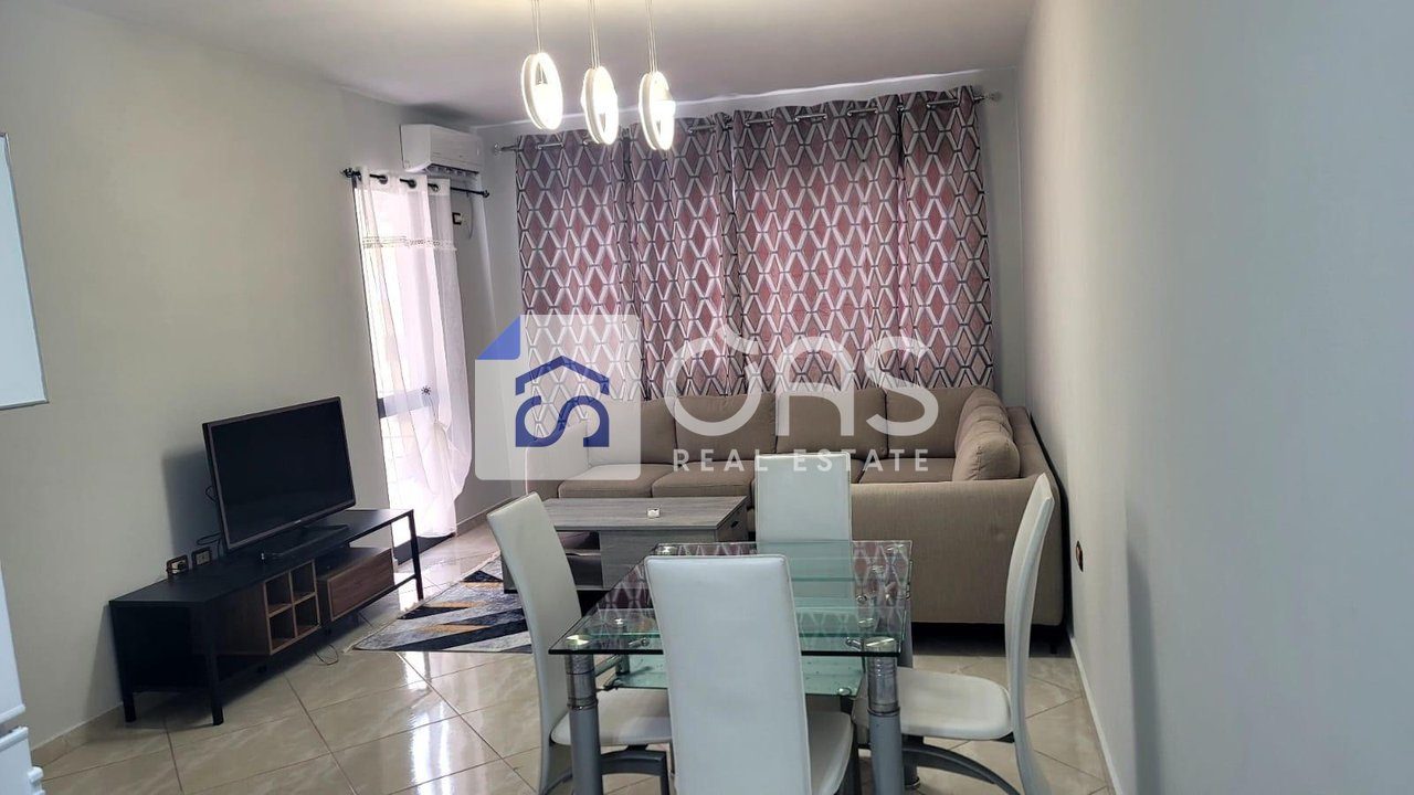 Jepet me qera apartamenti 1+1 Astir