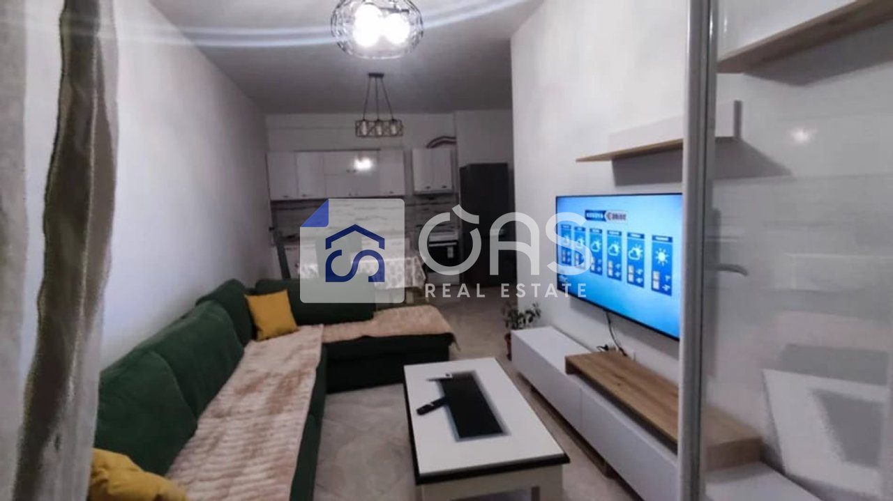 Jepet apartament me qera 1+1 Pallati Me Shigjeta