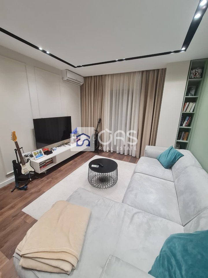 Jepet apartament me qera 1+1 ne Yzberisht