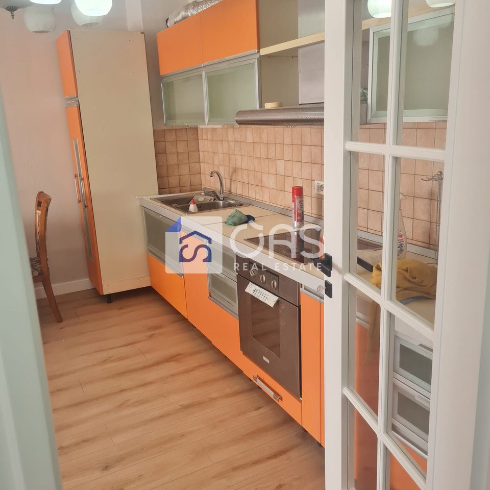 Jepet apartament me qera 2+1+2 tek Zogu i Zi 3